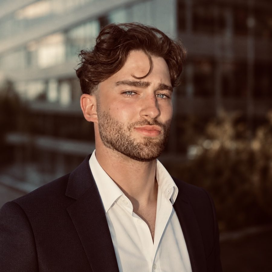 Portrait of an Arevox founder